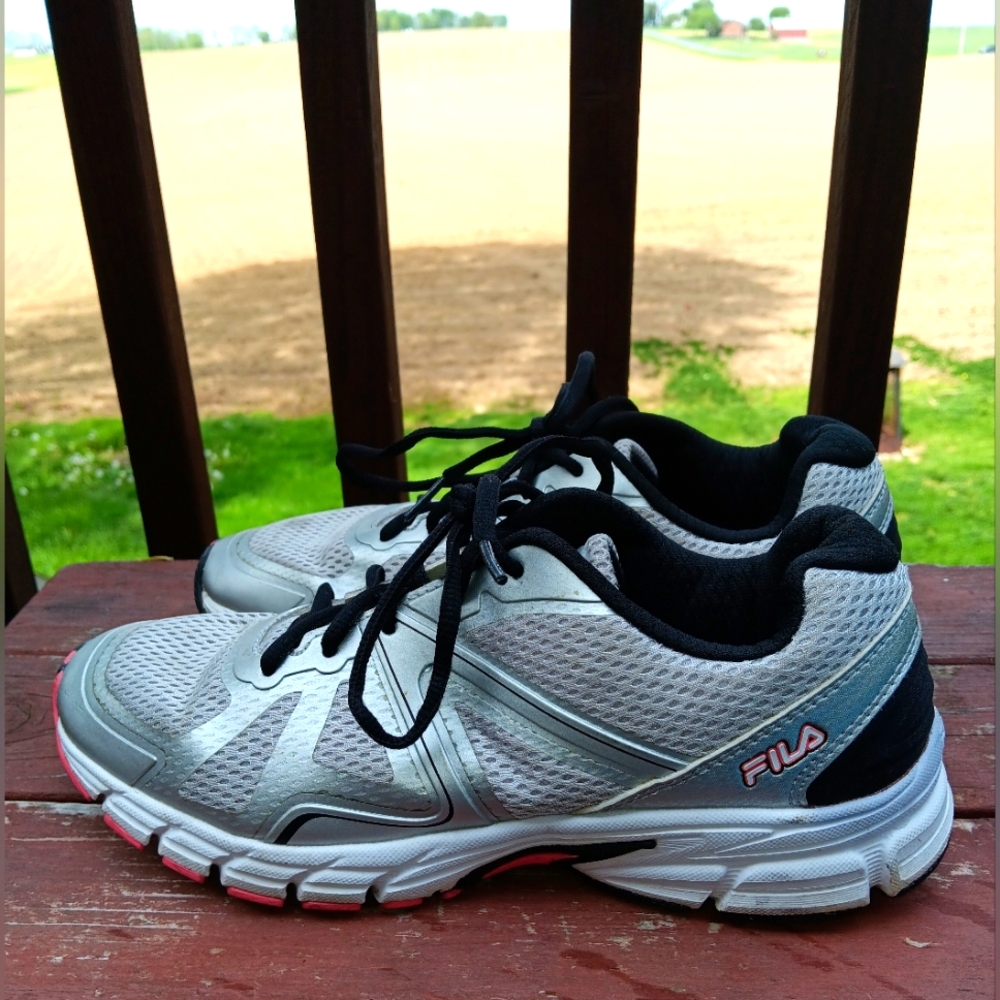 Fila Women's Sneakers - Silver - Size US 9